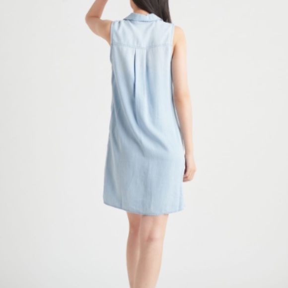 DEX | Sleeveless Dress - Picture 2 of 8